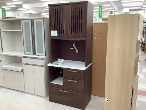 綾野製作所 中古の食器棚 中古