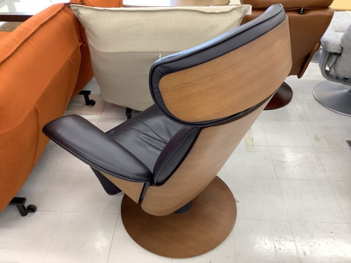 中古家具の冨士ファニチア