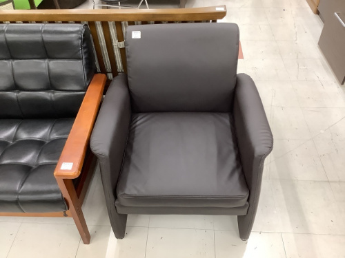 中古家具のカウチソファー　中古