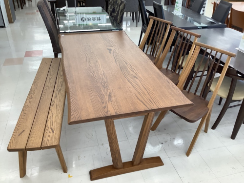 中古家具 千葉の筑波産商 ダイニングテーブル 中古