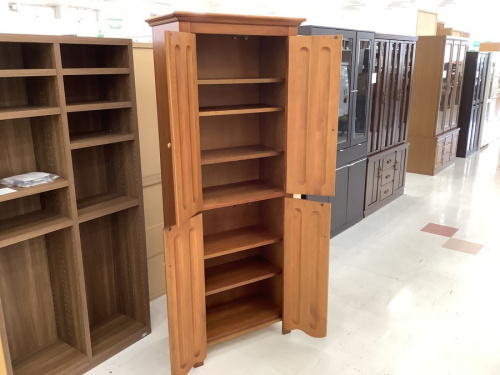 キャビネットの2枚扉