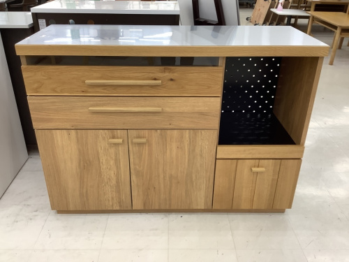 中古家具のキッチンカウンター