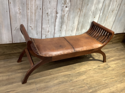 ソファ　中古のカルティニベンチ　千葉