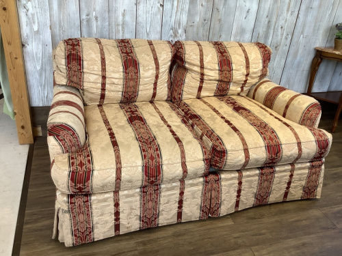ソファ　中古のHENRDON　ソファ