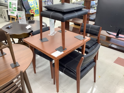 CALLIGARIS　テーブル