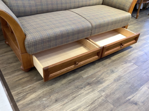 ソファ　中古のカリモク　ソファ