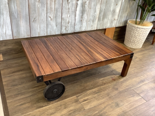 テーブル　中古のトロリーテーブル　中古