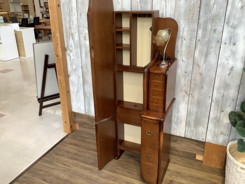 ドレッサー　中古のチェスト　中古