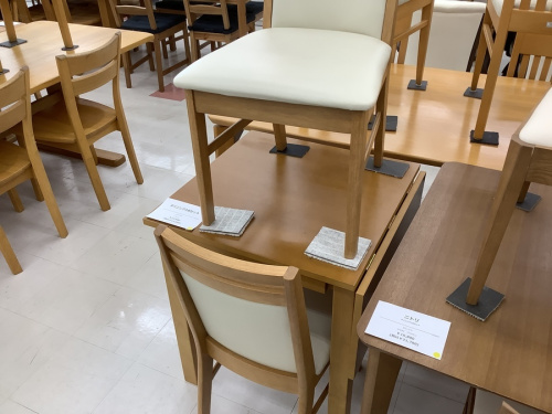 テーブル 大理石調
