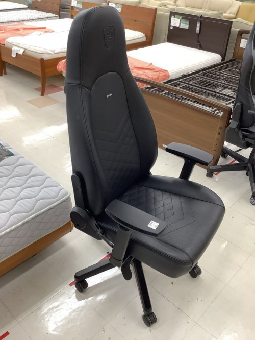 ゲーミングチェアのnoblechairs