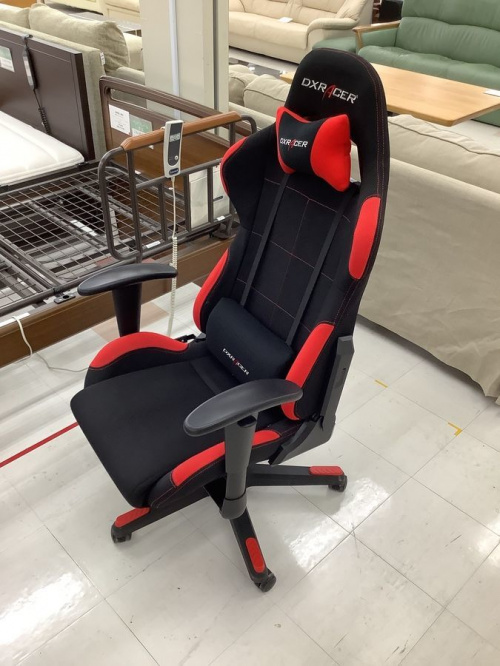 ゲーミングチェアのDXRACER