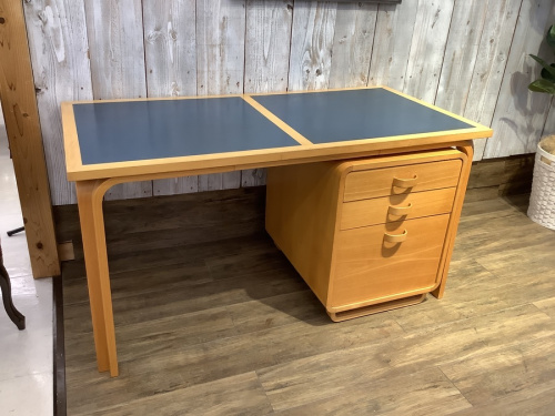 北欧インテリアのMAGNUS OLESEN