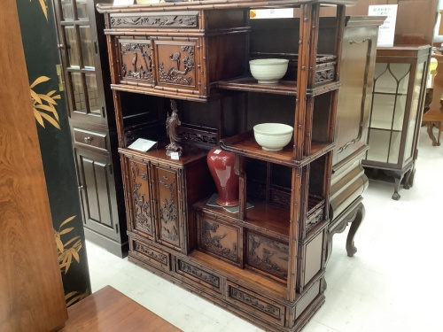 家具　和風の茶箪笥