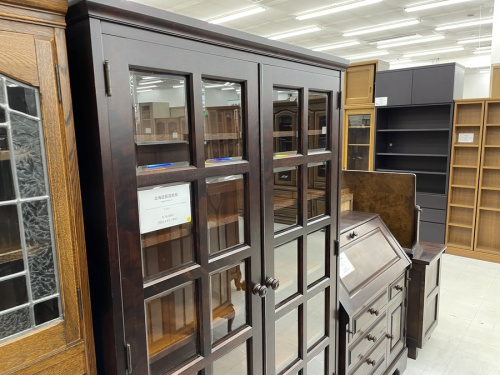 特選家具の本棚