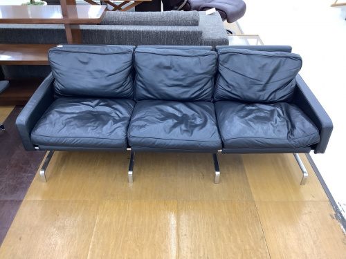 3人掛けソファーのブラック