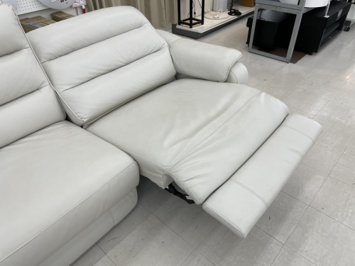 特選家具のニトリ