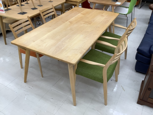 テーブルのダイニング5点セット