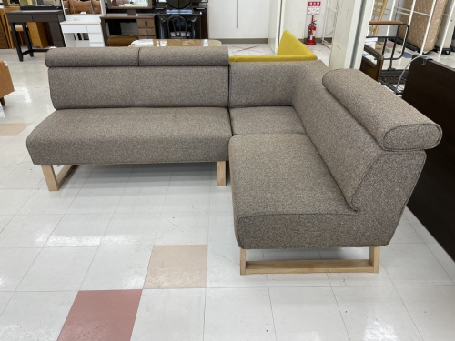 中古家具のソファ