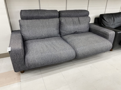 中古家具のソファ