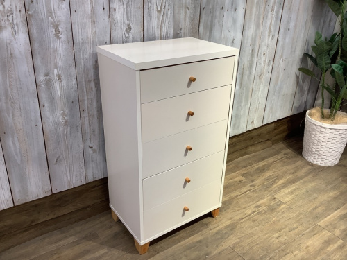 チェストのモモナチュラル