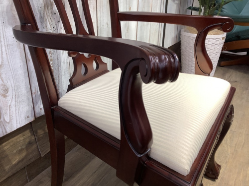 大塚家具のチェア