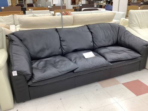 カウチソファー