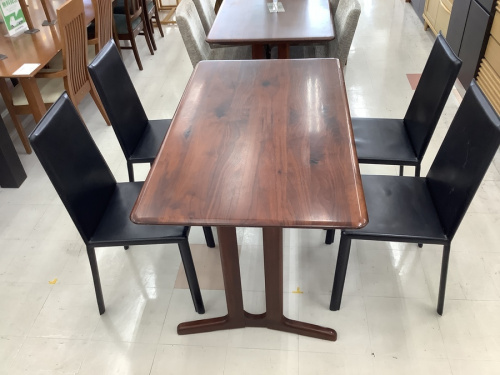 ダイニング5点セットの大塚家具(IDC)