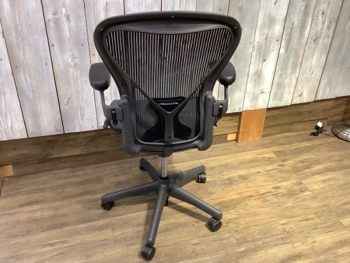 アーロンチェアのオフィスチェア