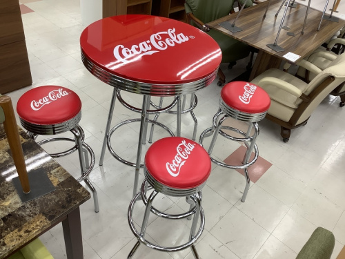 バーカウンターテーブル5点セットのCoca Cola