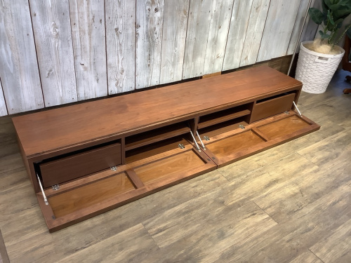 特選家具のACTUS