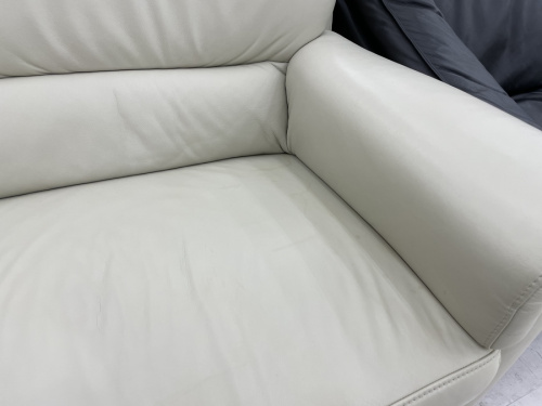 特選家具のHimolla