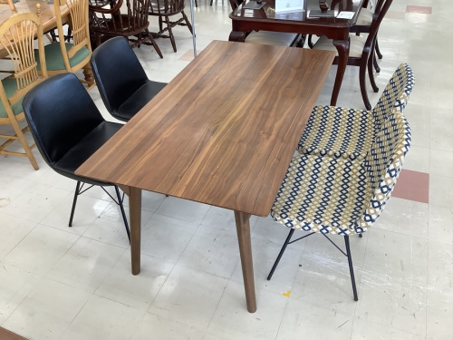 テーブルのダイニング5点セット