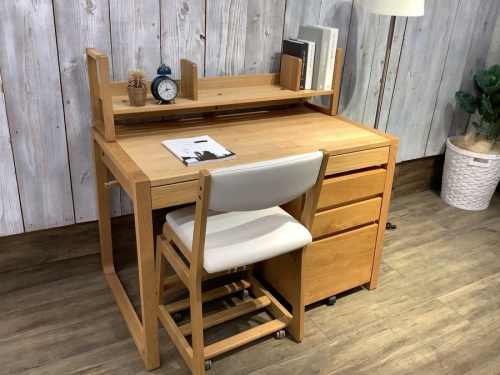 中古家具のアクタス