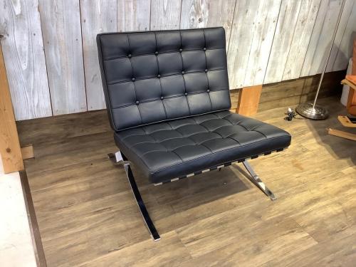 バルセロナチェアの大塚家具