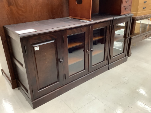 中古家具の茶箪笥