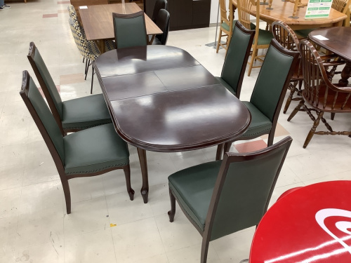 ダイニングセットのマルニ木工