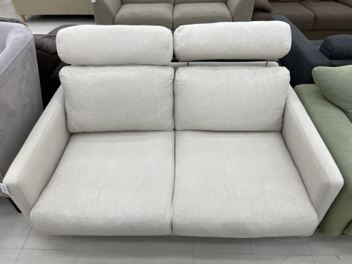 中古家具のソファ