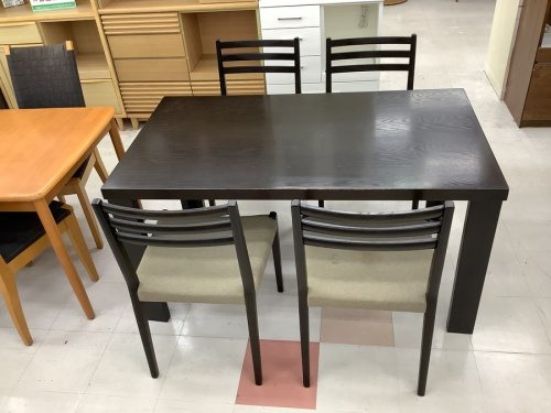 テーブルのダイニング5点セット