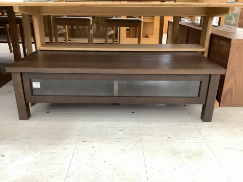 ソファーのチェスト