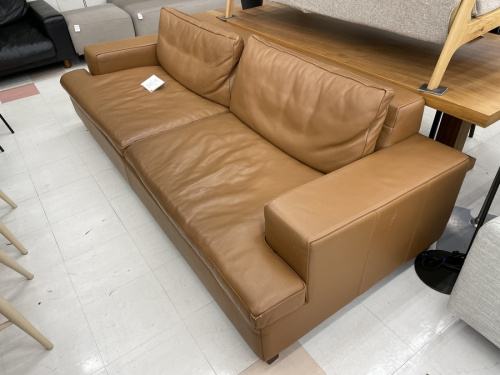 中古家具のソファ