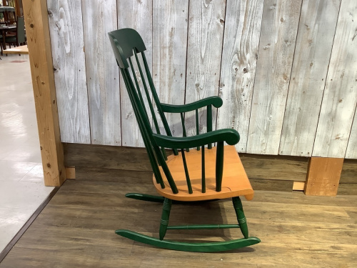 ロッキングチェアの特選家具