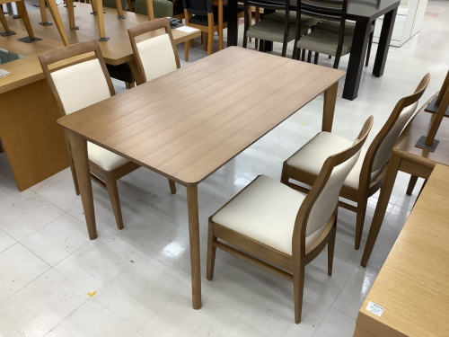 テーブルのダイニング5点セット