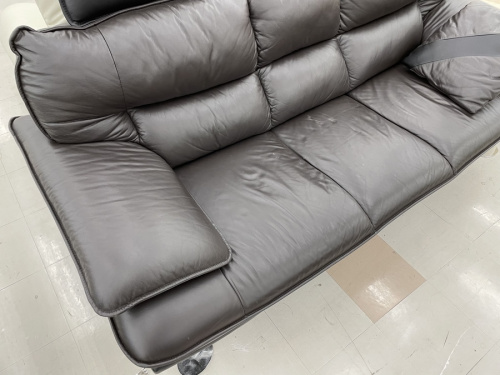 ソファのIKEA