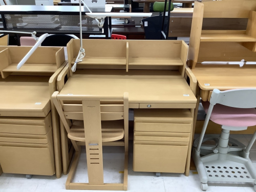 千葉　中古　家具　のデスク　中古