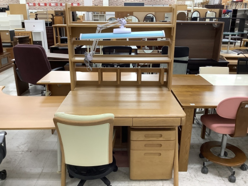 学習机　中古の学習椅子　中古