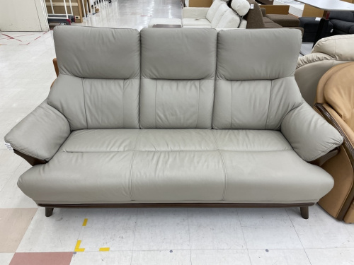 中古家具のニトリ