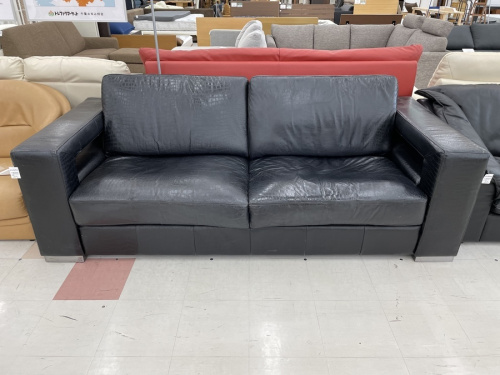 中古家具のソファ