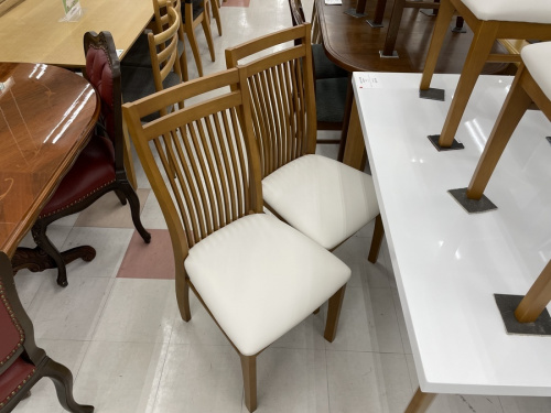 中古家具のダイニングセット