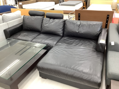 カウチソファー