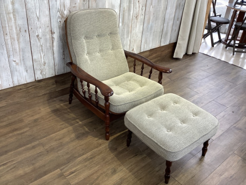 中古家具のソファ